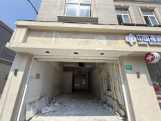 松江新南街旺铺直租，无转让费！周边都是小区，可分租可整租性价比高