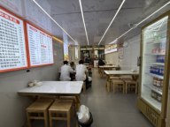 浦东浦三路餐饮店转让！附近百联 医院地铁软件园人流旺